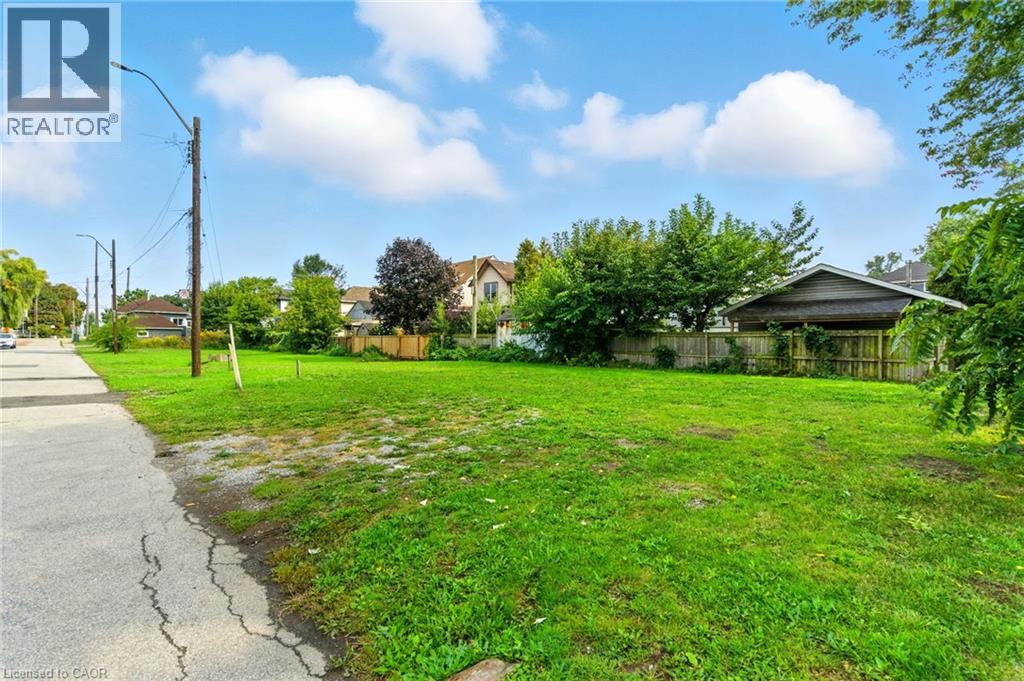11 Knapmans Drive, Hamilton, Ontario  L8H 7E8 - Photo 9 - 40825407