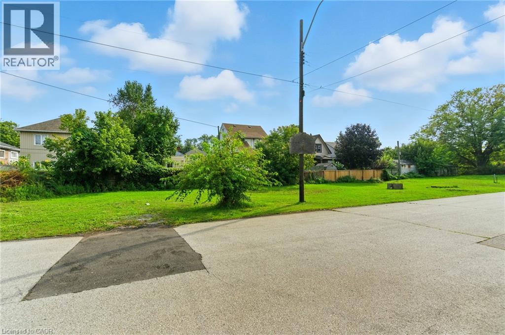 11 Knapmans Drive, Hamilton, Ontario  L8H 7E8 - Photo 6 - 40825407