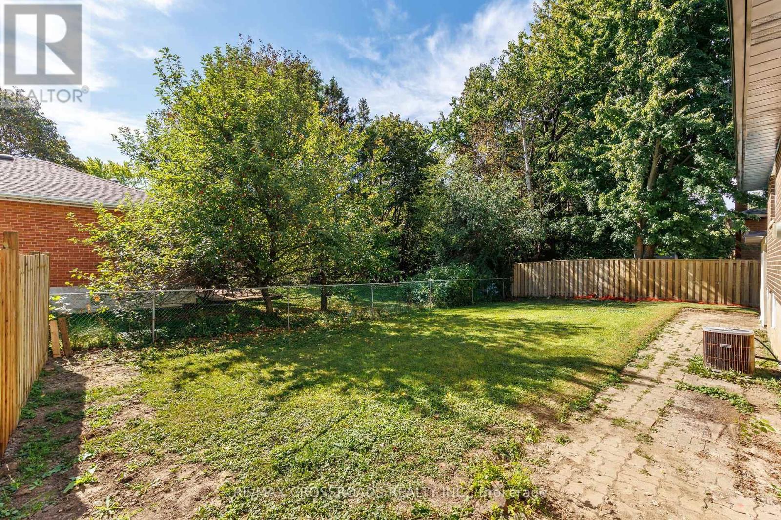184 Laverock Avenue, Richmond Hill, Ontario  L4C 4K3 - Photo 35 - N13834946
