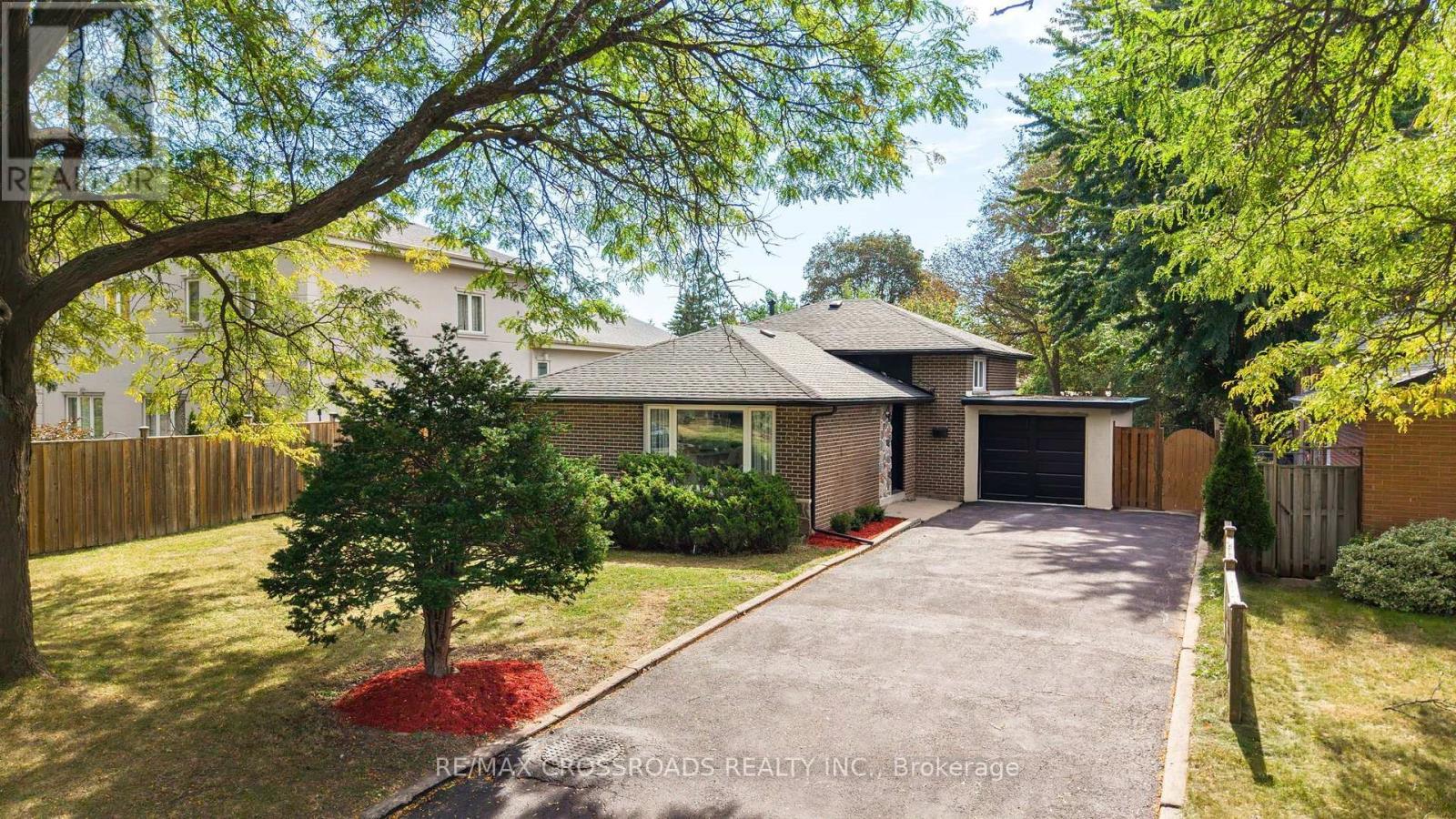 184 Laverock Avenue, Richmond Hill, Ontario  L4C 4K3 - Photo 38 - N13834946