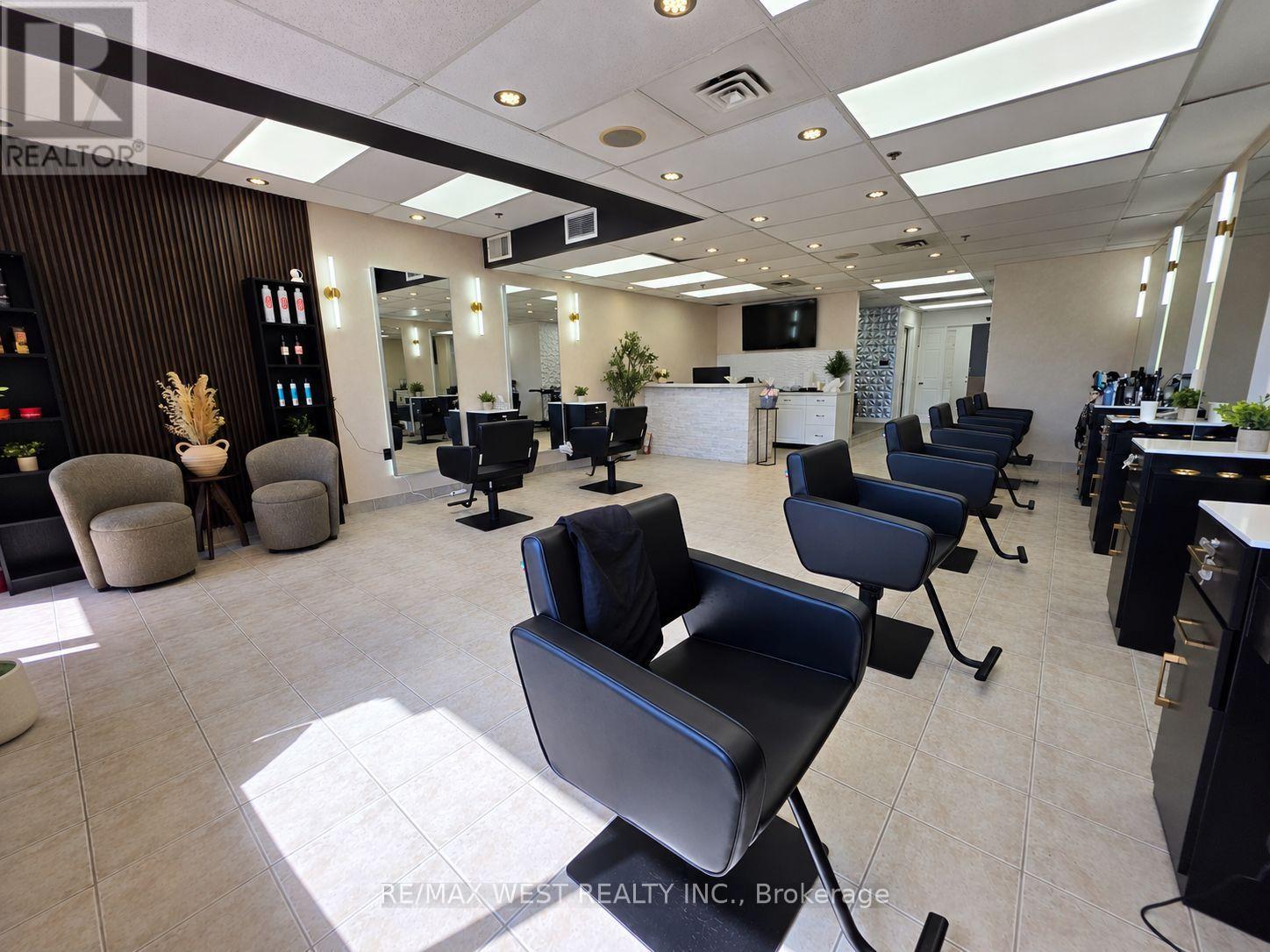 1b - Rm 1 - 1102 Centre Street, Vaughan (Beverley Glen), Ontario  L4J 3M8 - Photo 3 - N13834954