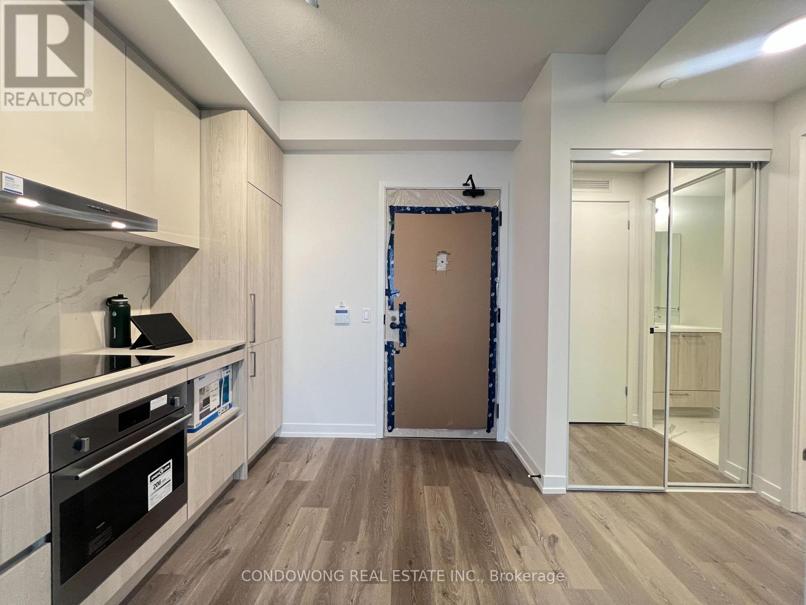 2910 - 225 Commerce Street, Vaughan (Vaughan Corporate Centre), Ontario  L4K 0R1 - Photo 2 - N13835018