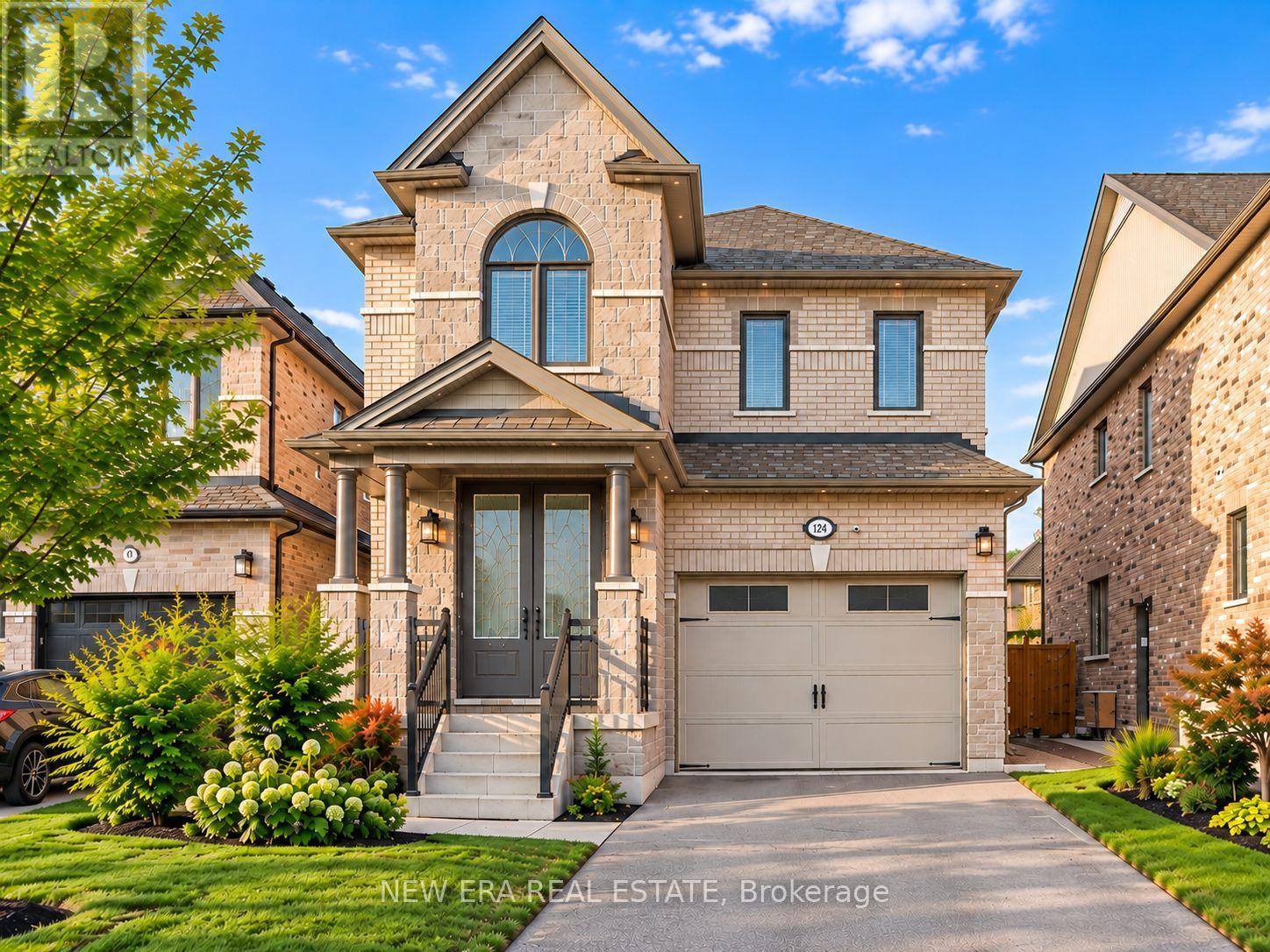 124 WALKER BOULEVARD, New Tecumseth, Ontario