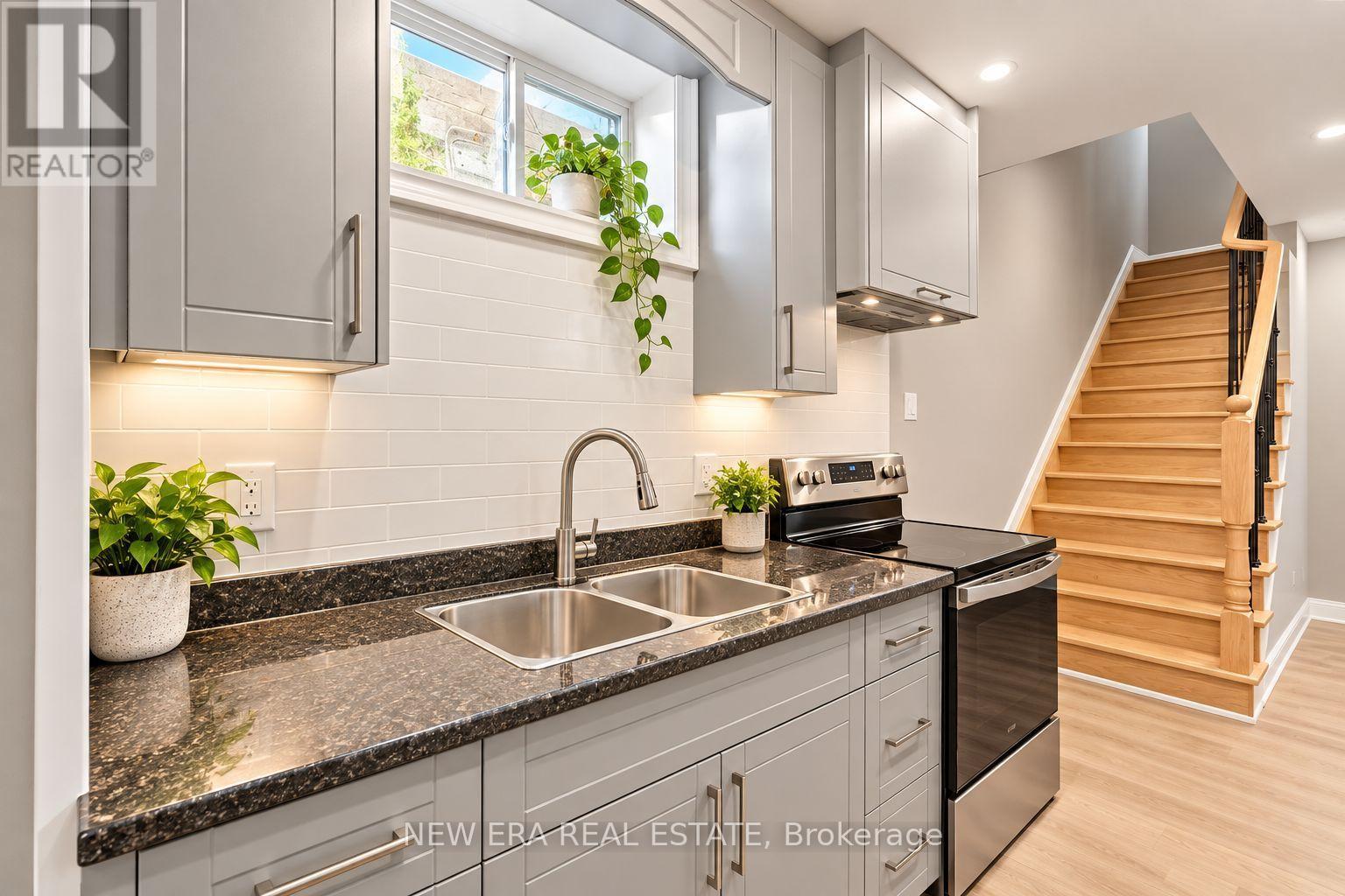 124 Walker Boulevard, New Tecumseth, Ontario  L9R 0R1 - Photo 19 - N13835060