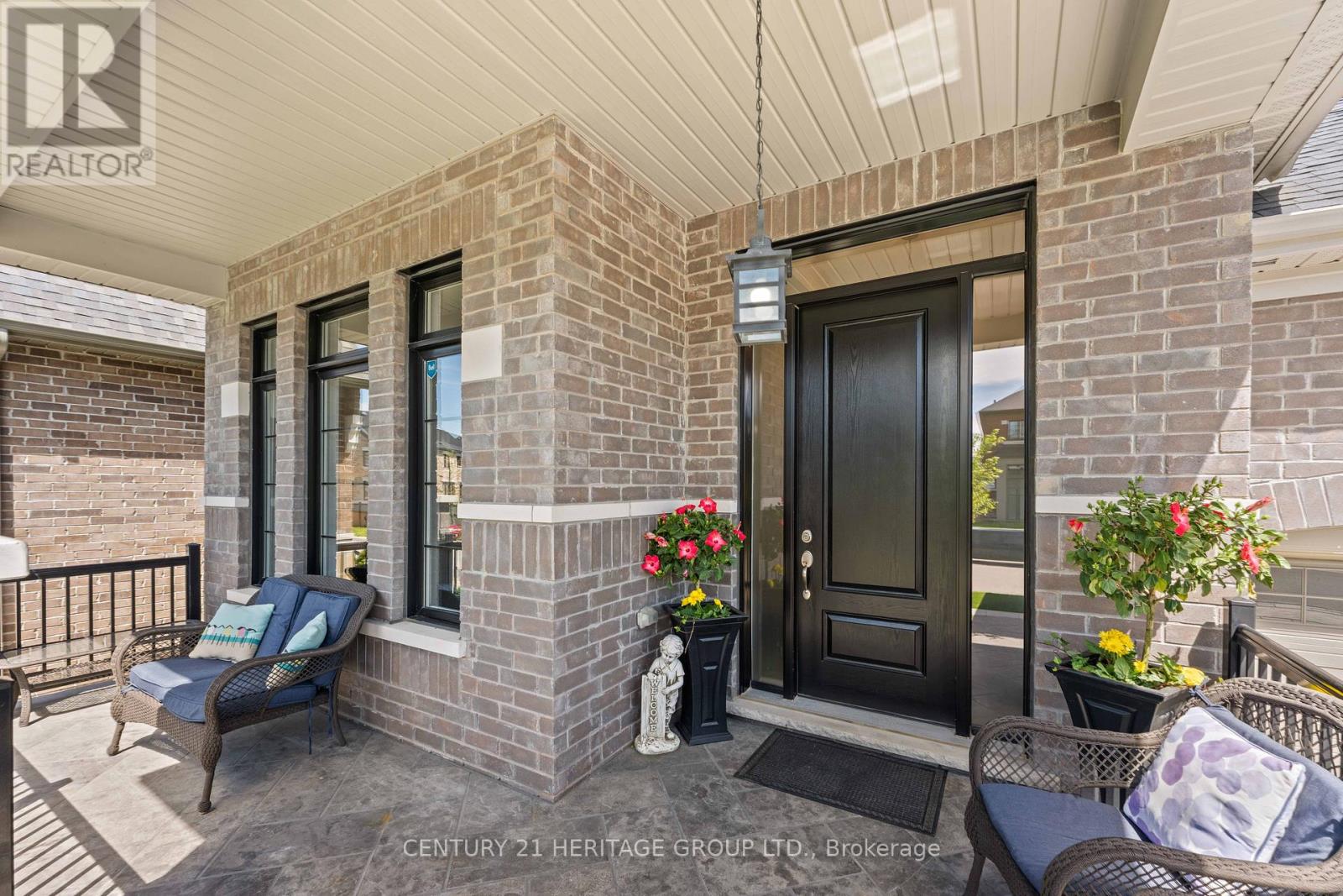 18 Mumberson Street, Innisfil, Ontario  L0L 1L0 - Photo 5 - N13835234