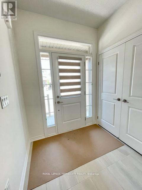 142 Shepherd Drive, Barrie, Ontario  L9J 0P9 - Photo 3 - S13834938