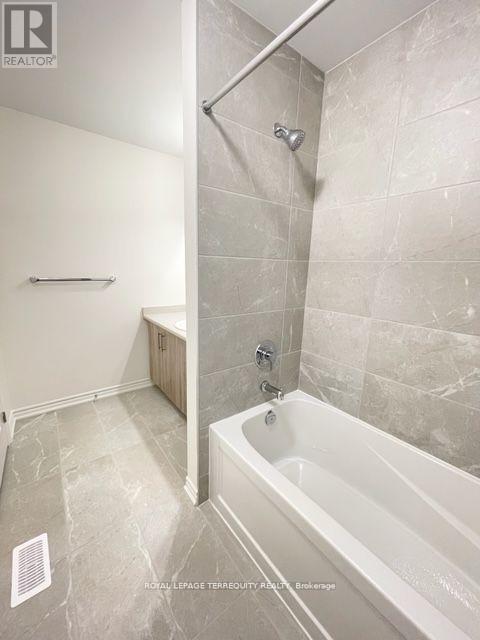 142 Shepherd Drive, Barrie, Ontario  L9J 0P9 - Photo 33 - S13834938
