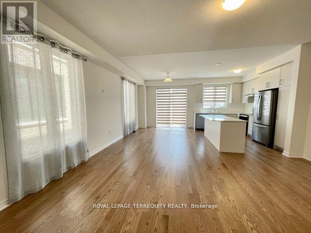 142 Shepherd Drive, Barrie, Ontario  L9J 0P9 - Photo 7 - S13834938