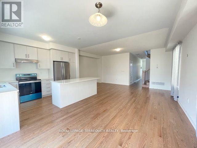 142 Shepherd Drive, Barrie, Ontario  L9J 0P9 - Photo 8 - S13834938