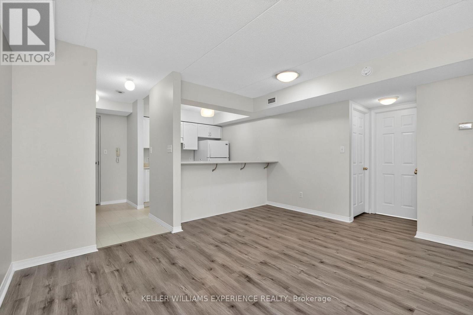 208 - 107 Bond Street, Orillia, Ontario  L3V 1J7 - Photo 7 - S13835114