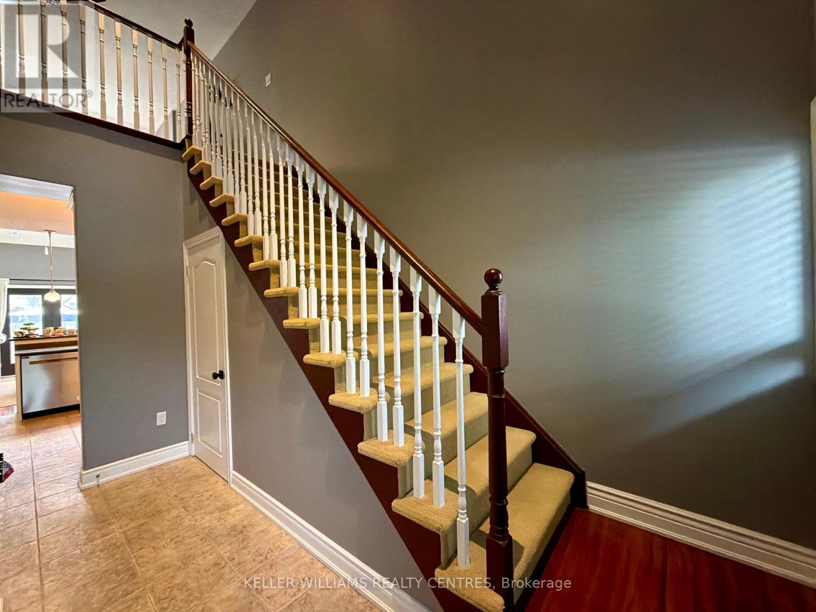 125 Huronia Road, Barrie, Ontario  L4N 4G1 - Photo 4 - S13835230