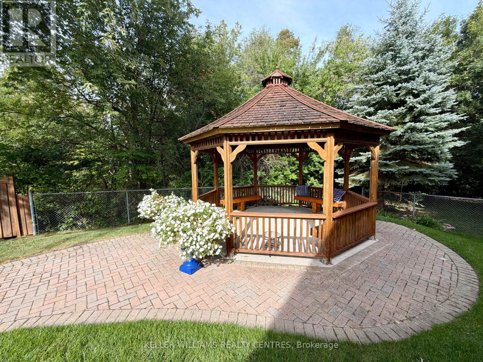 125 Huronia Road, Barrie, Ontario  L4N 4G1 - Photo 43 - S13835230