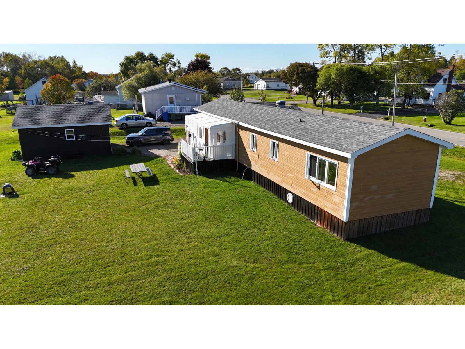 68 Av. Huard Paspébiac Quebec Canada G0C2K0 2