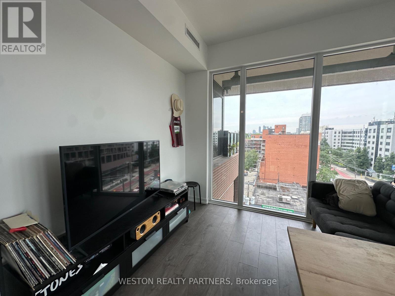 523 - 270 Dufferin Street, Toronto, Ontario  M6K 1Z6 - Photo 15 - W13834928