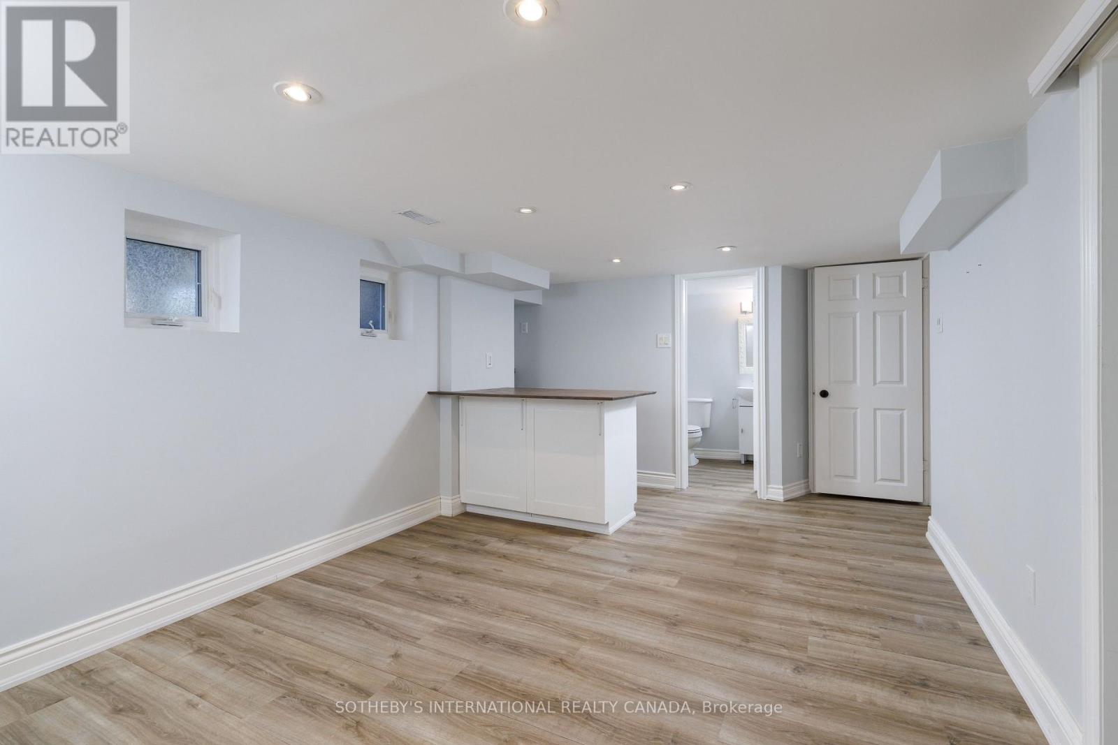 1048 Royal York Road, Toronto, Ontario  M8X 2G7 - Photo 32 - W13834936