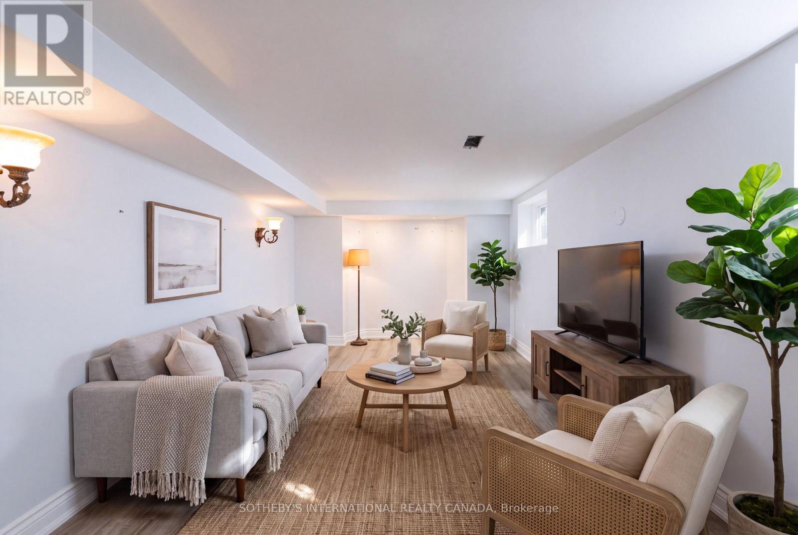 1048 Royal York Road, Toronto, Ontario  M8X 2G7 - Photo 35 - W13834936