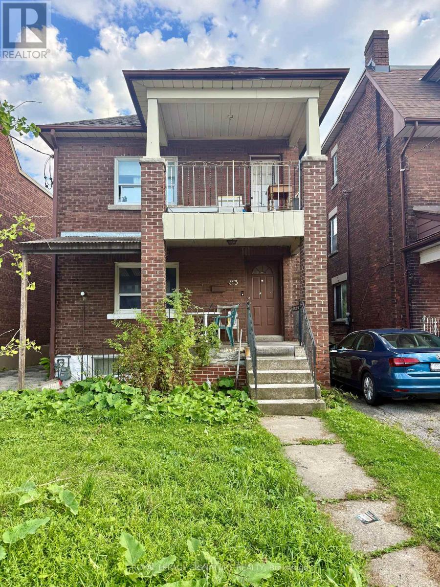 83 ASHBURNHAM ROAD, Toronto, Ontario