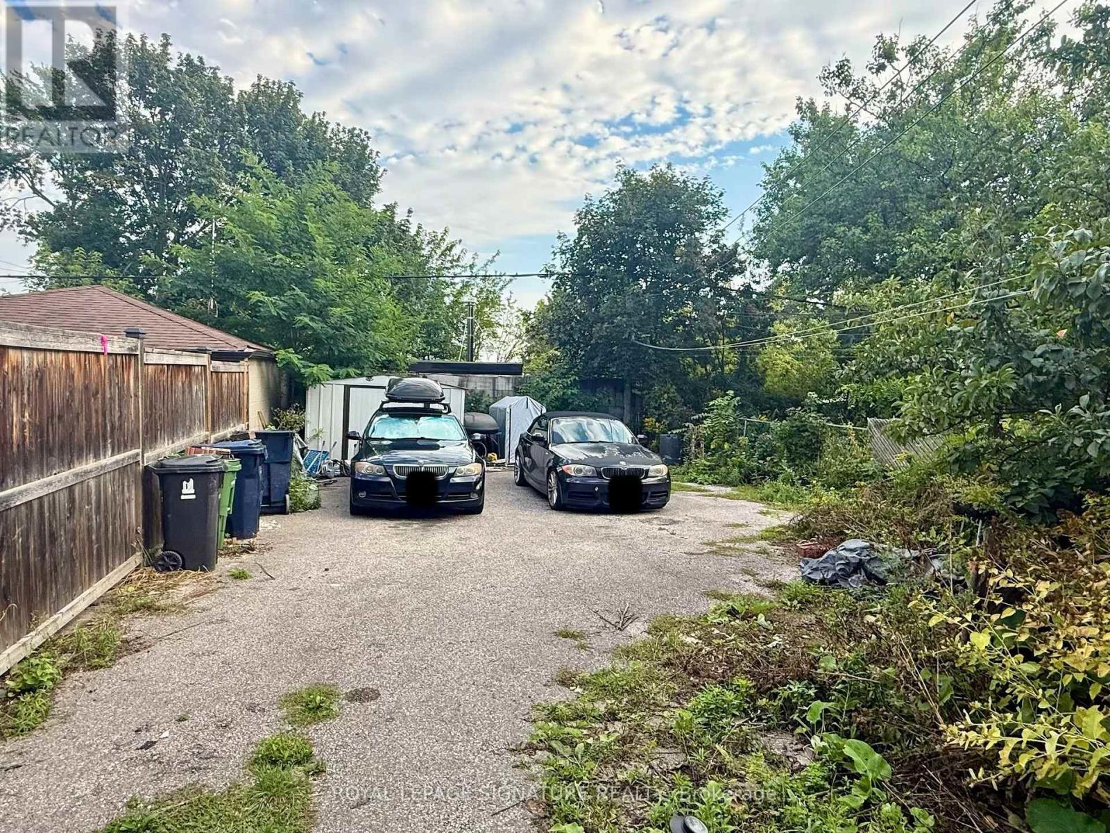 83 Ashburnham Road, Toronto, Ontario  M6H 2K6 - Photo 6 - W13834958