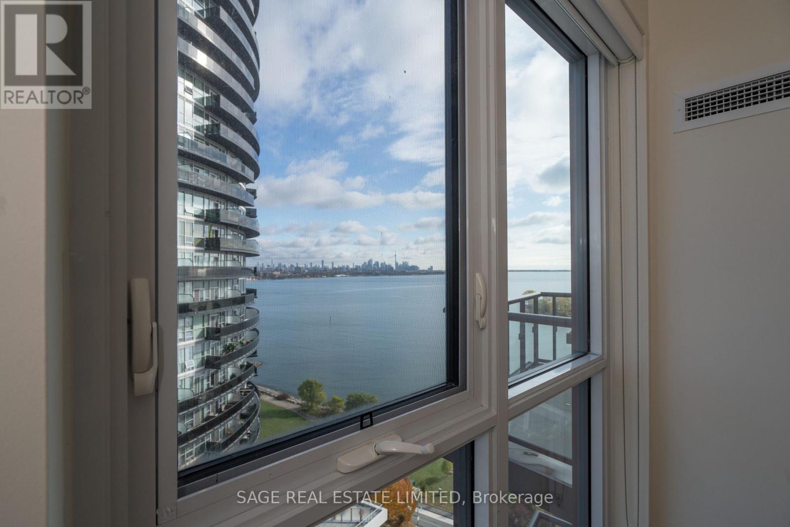 Ph11 - 39 Annie Craig Drive, Toronto, Ontario  M8V 0C5 - Photo 3 - W13834966