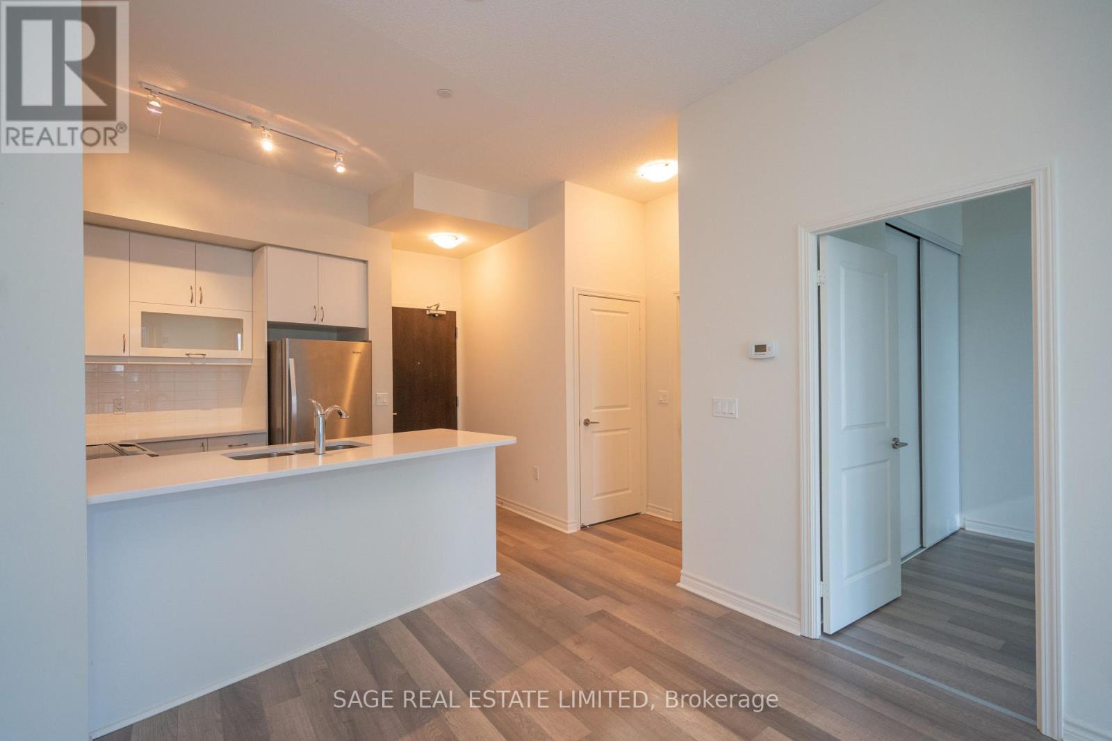 Ph11 - 39 Annie Craig Drive, Toronto, Ontario  M8V 0C5 - Photo 5 - W13834966