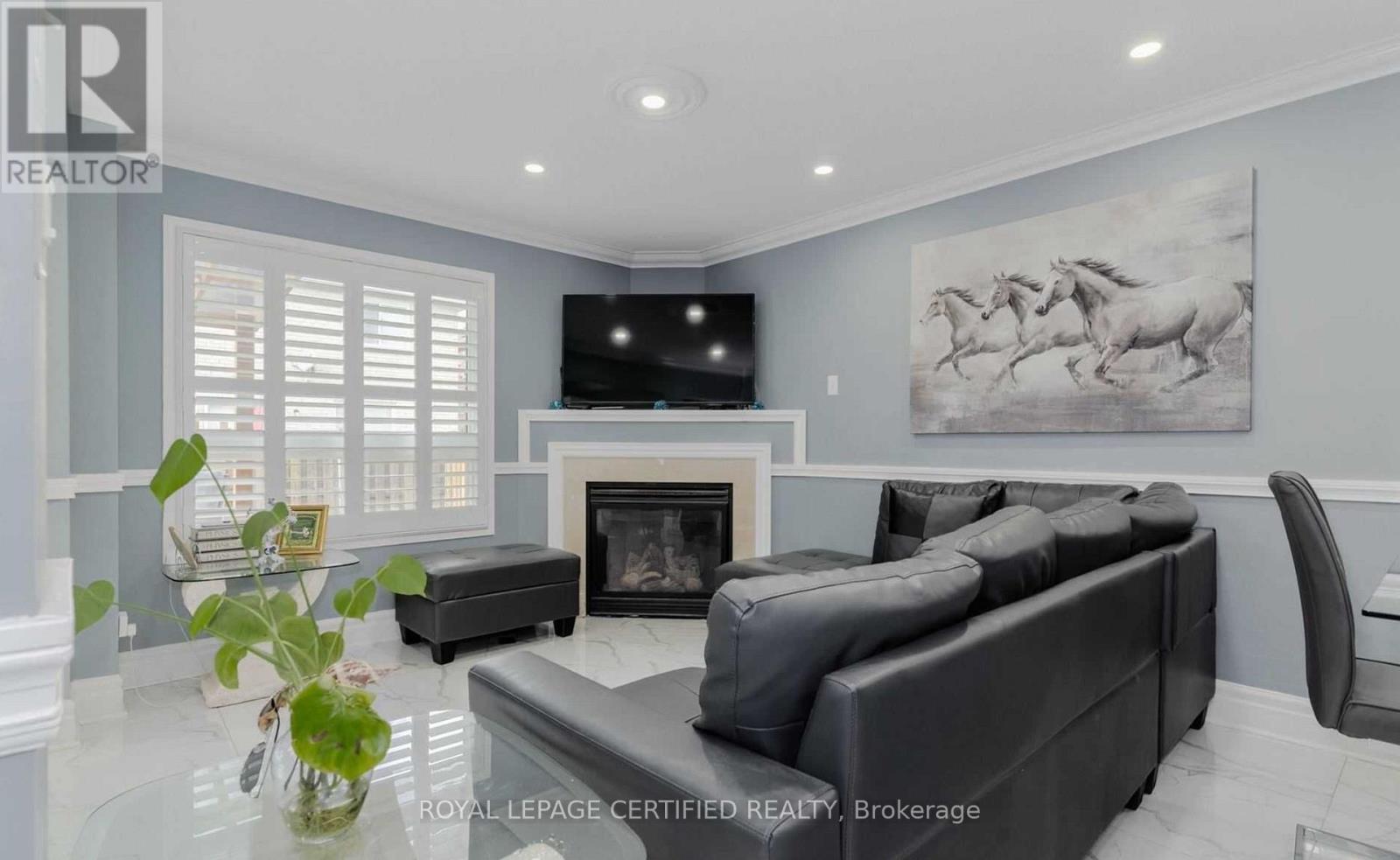 86 Buick Boulevard, Brampton, Ontario  L7A 3X7 - Photo 5 - W13834976