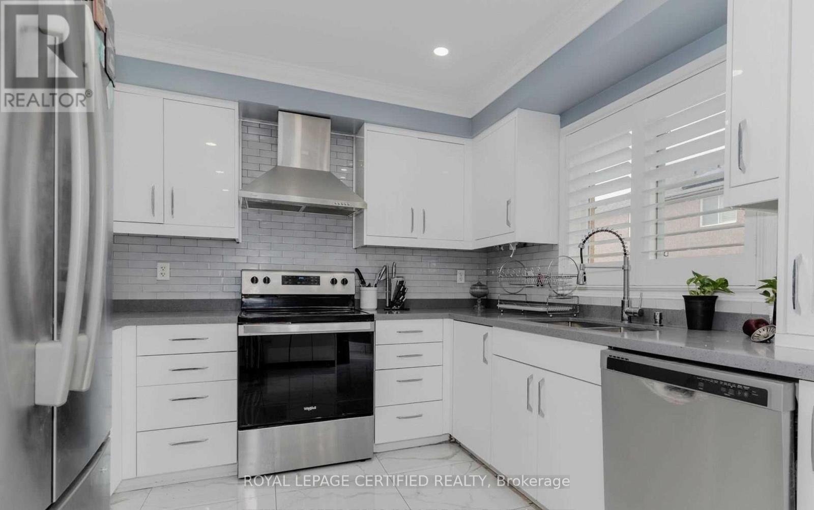 86 Buick Boulevard, Brampton, Ontario  L7A 3X7 - Photo 9 - W13834976