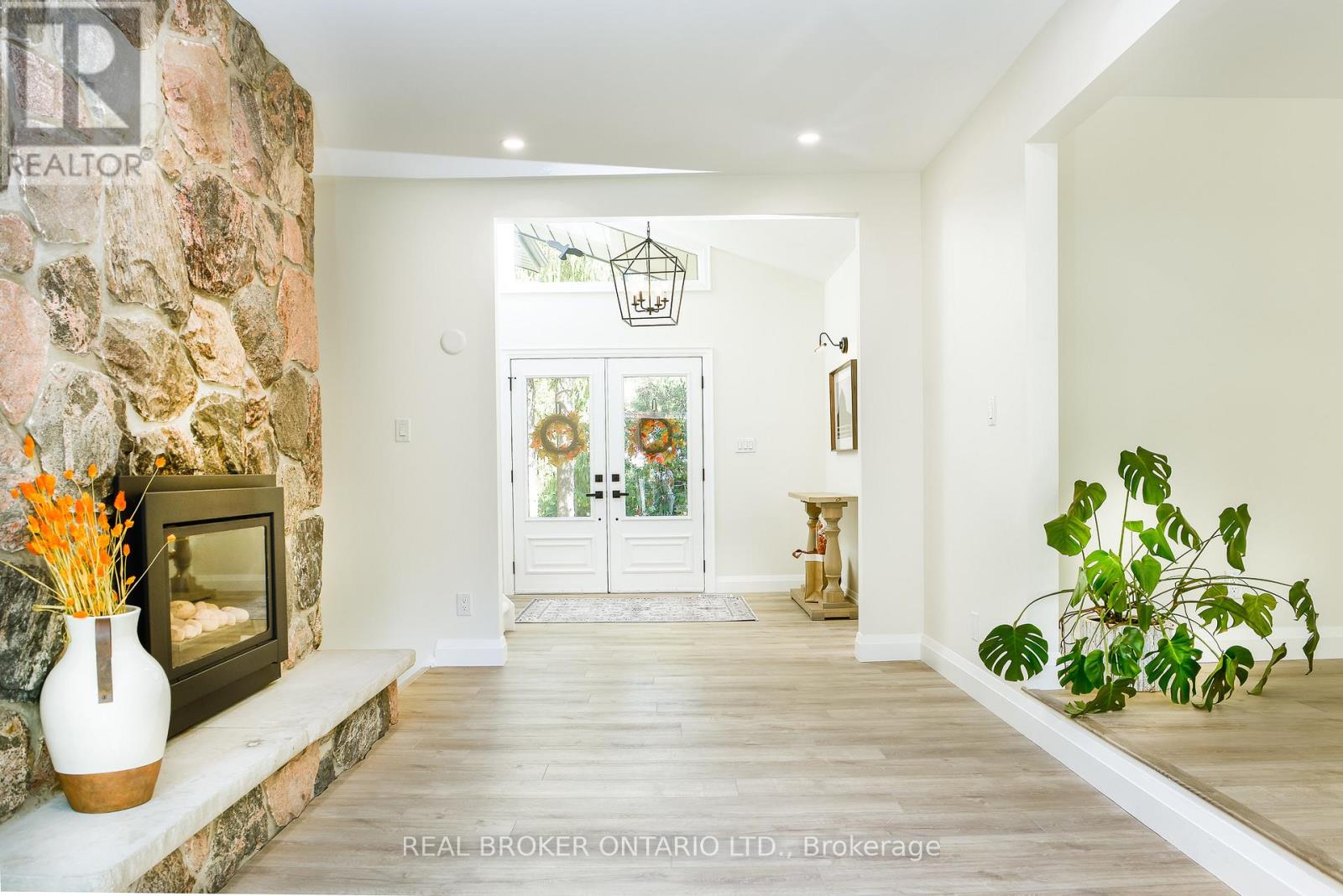 572 Main Street, Halton Hills, Ontario  L7G 3T6 - Photo 6 - W13834990