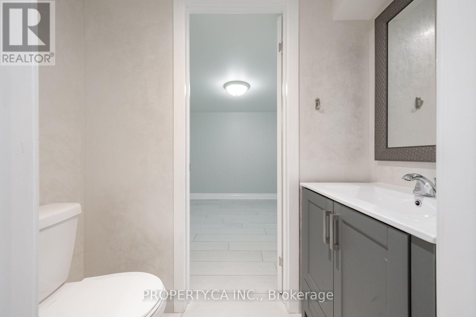 Bsmt - 14 Alladin Avenue, Toronto, Ontario  M6L 1S5 - Photo 12 - W13835008