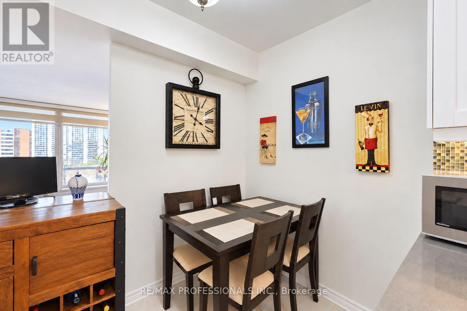 701 - 31 Four Winds Drive, Toronto, Ontario  M3J 1K9 - Photo 17 - W13835088