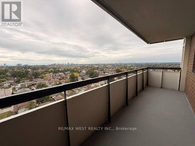 1411 - 541 Blackthorn Avenue, Toronto, Ontario  M6M 5A6 - Photo 21 - W13835144