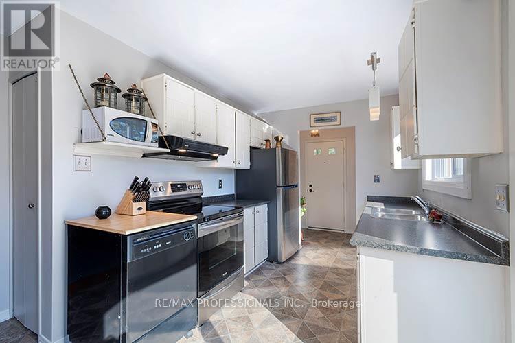 3284 Hornbeam Crescent, Mississauga, Ontario  L5L 1B4 - Photo 10 - W13835150