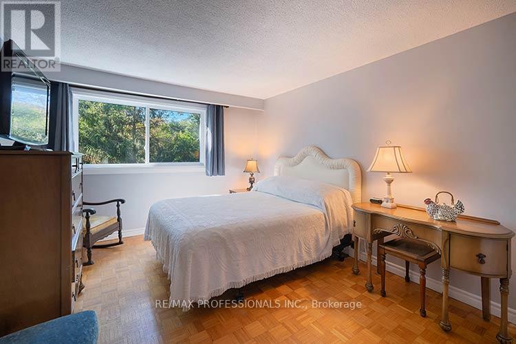 3284 Hornbeam Crescent, Mississauga, Ontario  L5L 1B4 - Photo 21 - W13835150