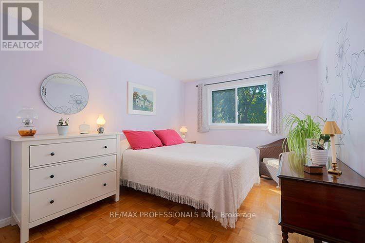 3284 Hornbeam Crescent, Mississauga, Ontario  L5L 1B4 - Photo 23 - W13835150