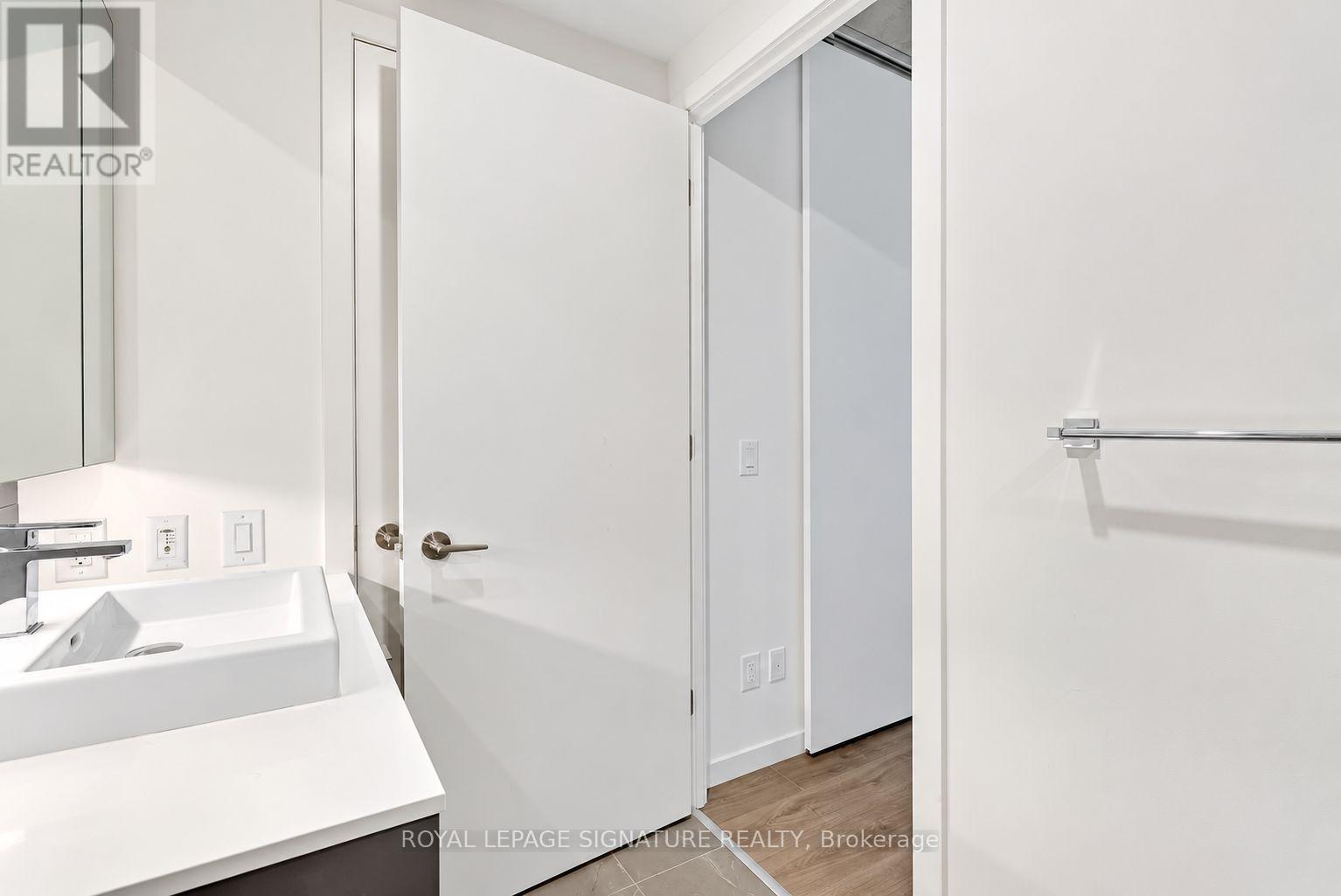 426 - 7 Smith Crescent, Toronto, Ontario  M8Z 0G3 - Photo 21 - W13835192