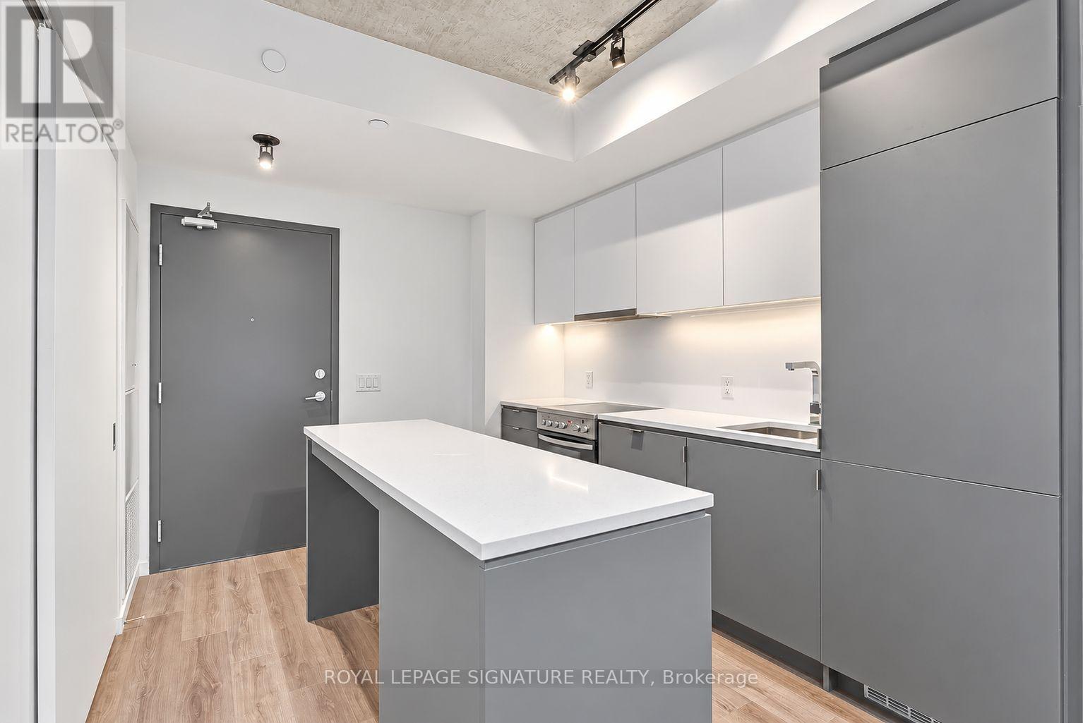 426 - 7 Smith Crescent, Toronto, Ontario  M8Z 0G3 - Photo 4 - W13835192