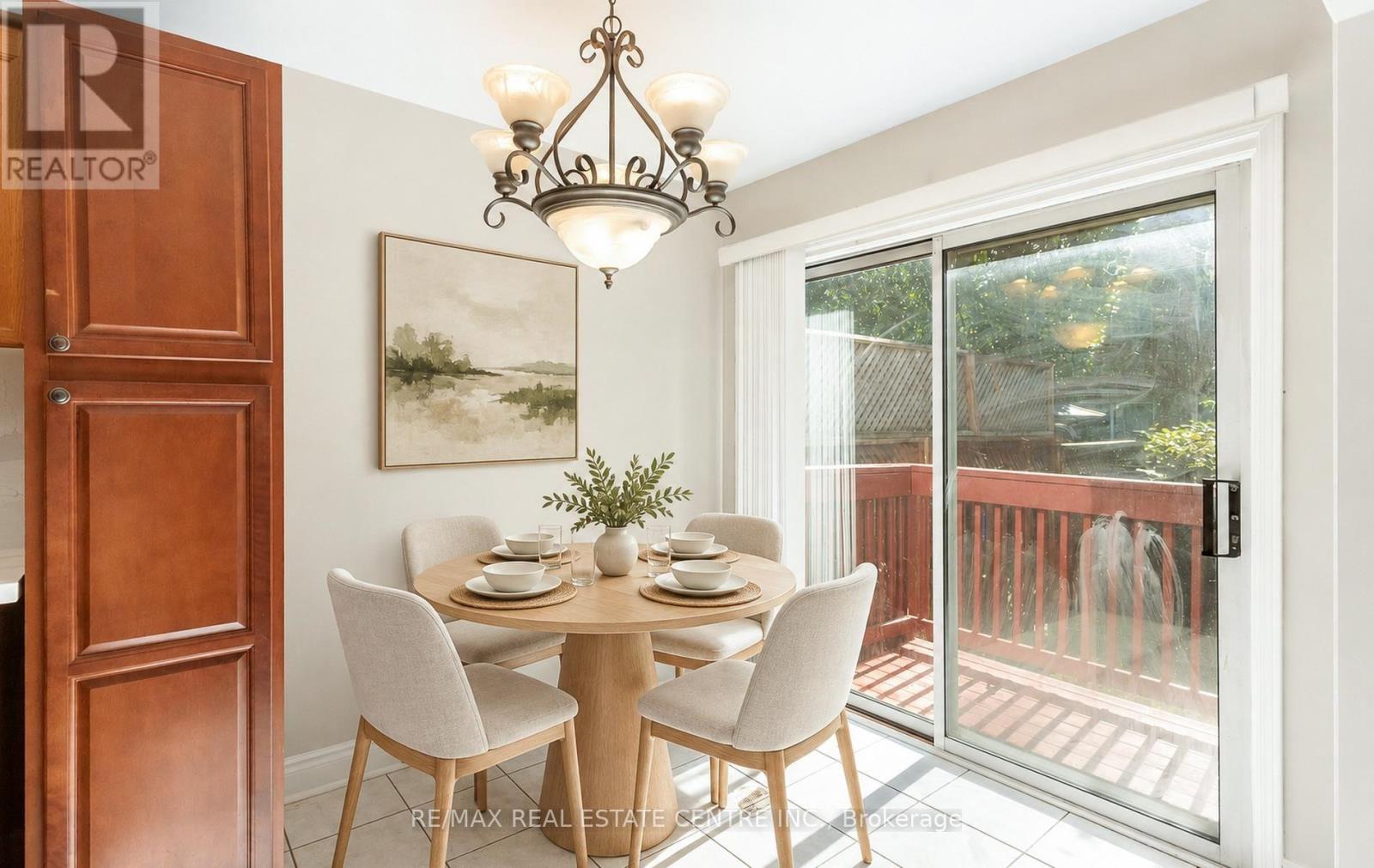 6464 Hampden Woods Road, Mississauga, Ontario  L5N 7V9 - Photo 23 - W13835220