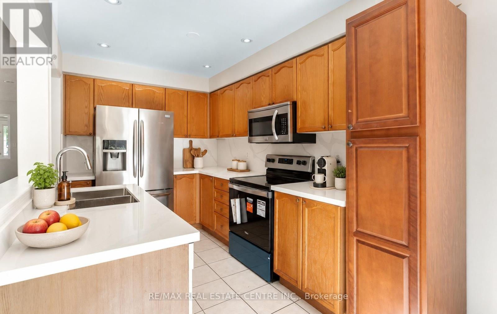 6464 Hampden Woods Road, Mississauga, Ontario  L5N 7V9 - Photo 25 - W13835220