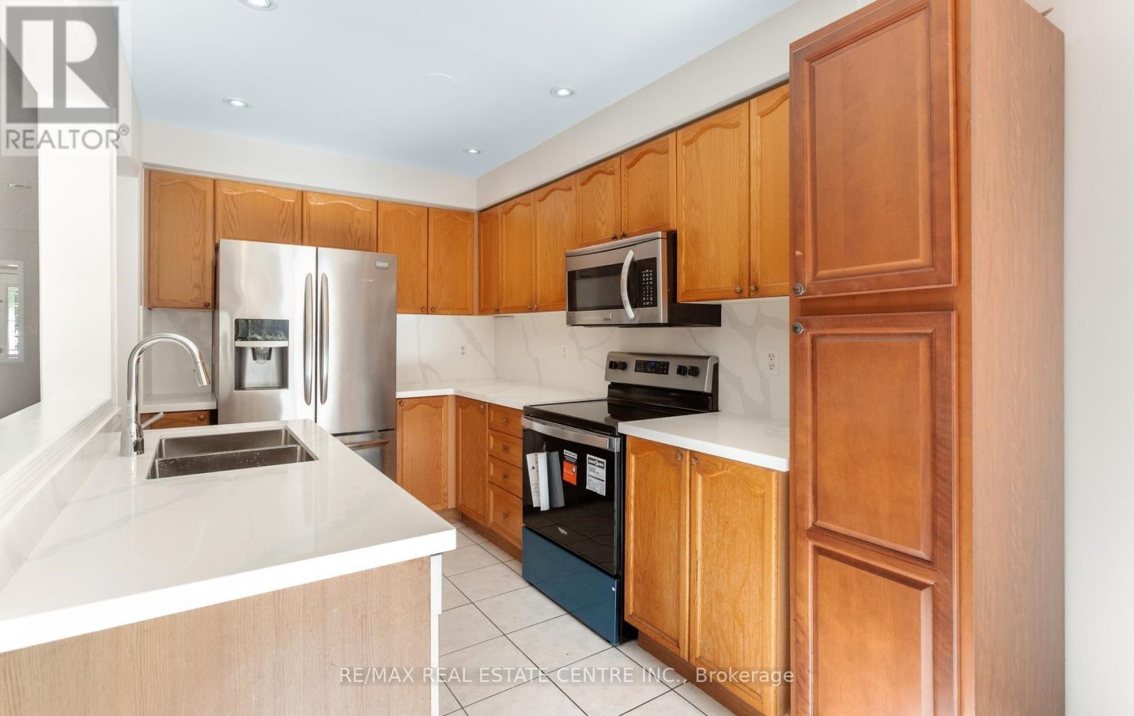 6464 Hampden Woods Road, Mississauga, Ontario  L5N 7V9 - Photo 26 - W13835220