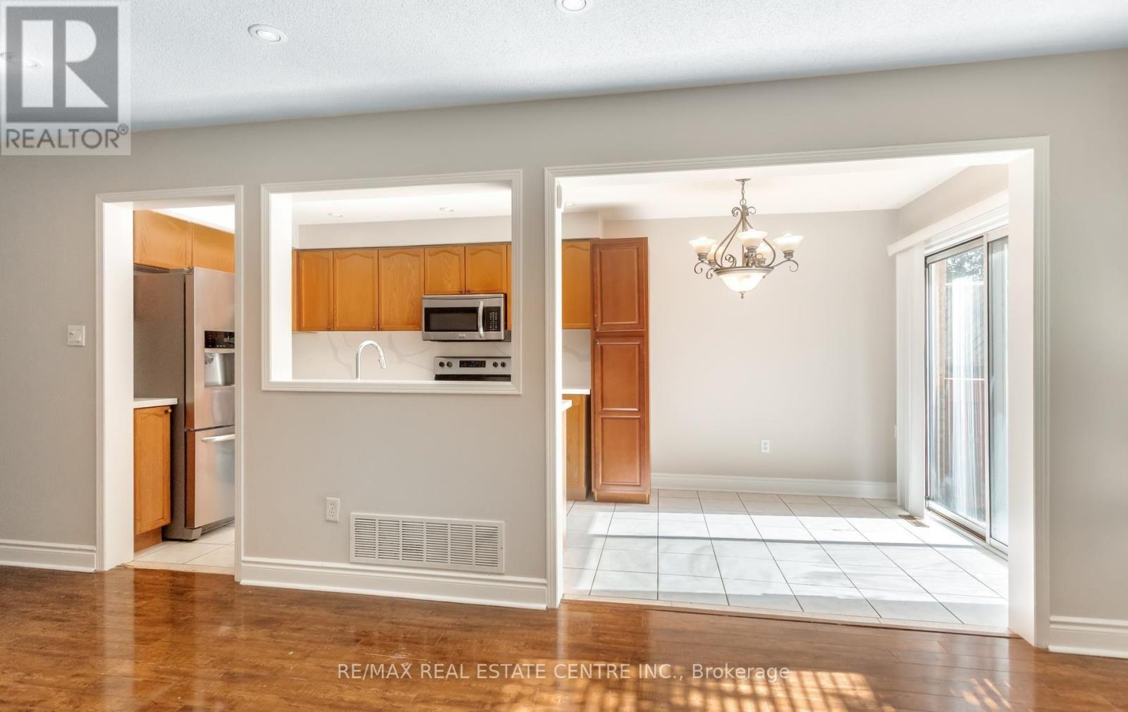 6464 Hampden Woods Road, Mississauga, Ontario  L5N 7V9 - Photo 27 - W13835220