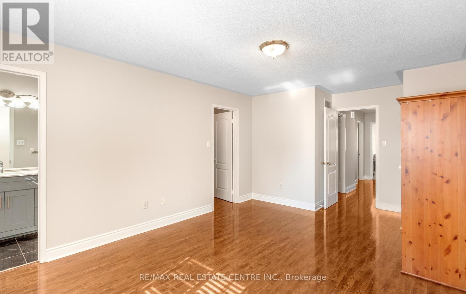 6464 Hampden Woods Road, Mississauga, Ontario  L5N 7V9 - Photo 35 - W13835220
