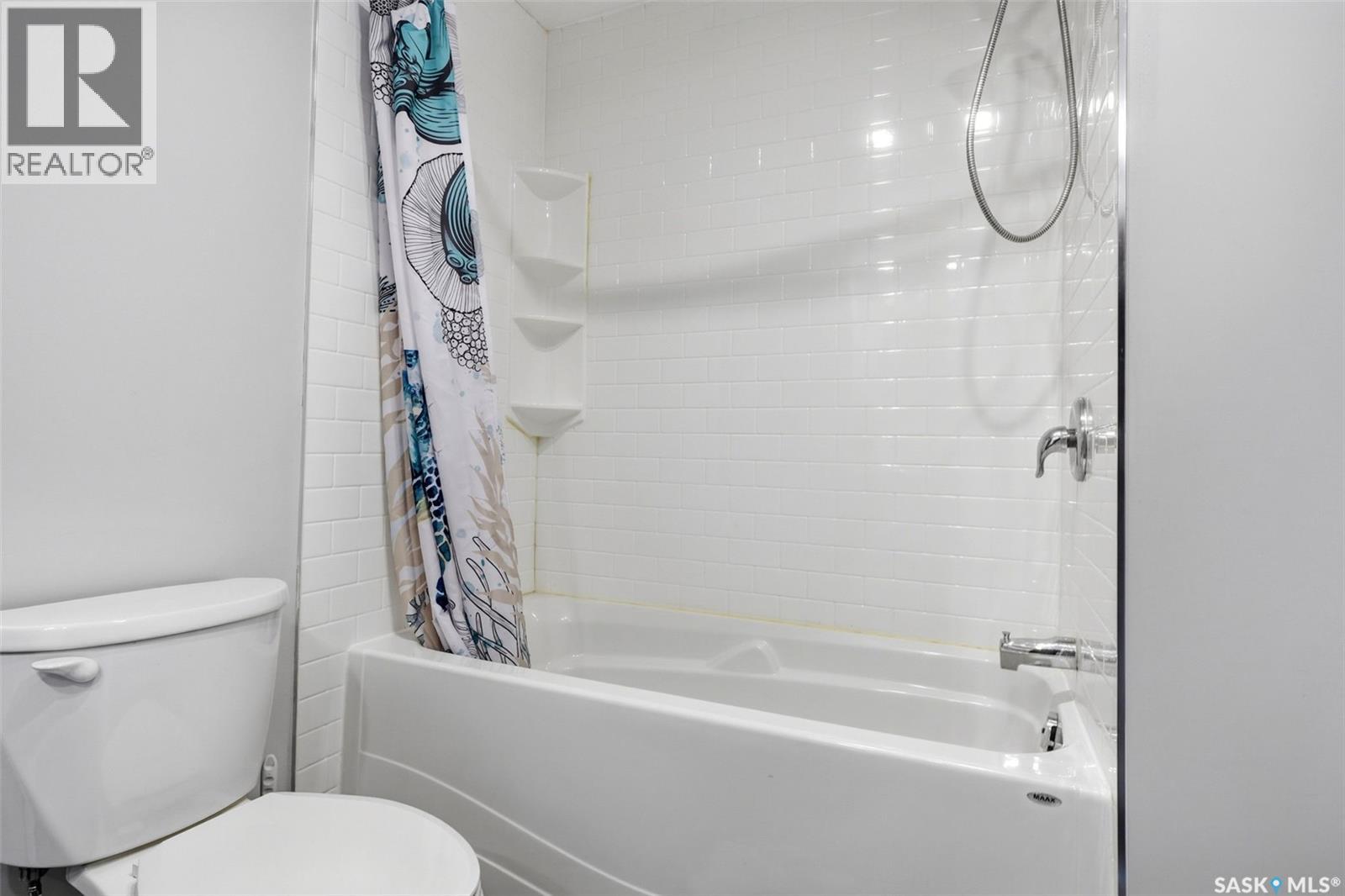 11 Dolphin Bay, Regina, Saskatchewan  S4S 3J7 - Photo 17 - SK049722