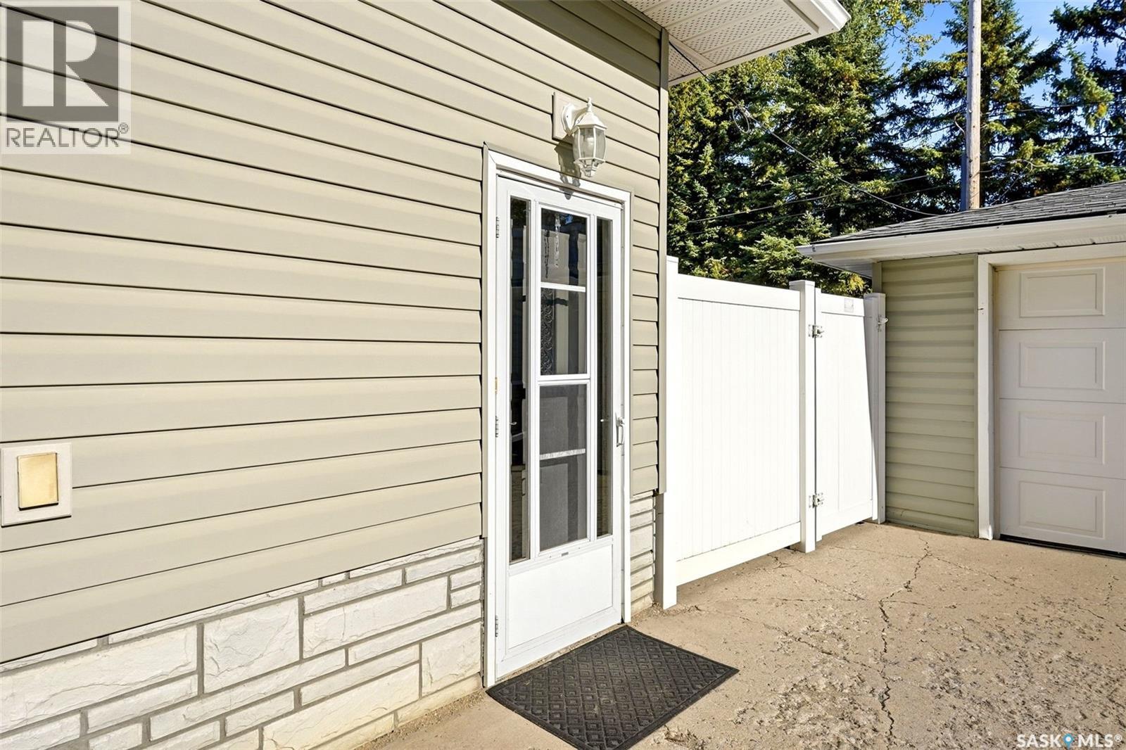 11 Dolphin Bay, Regina, Saskatchewan  S4S 3J7 - Photo 32 - SK049722