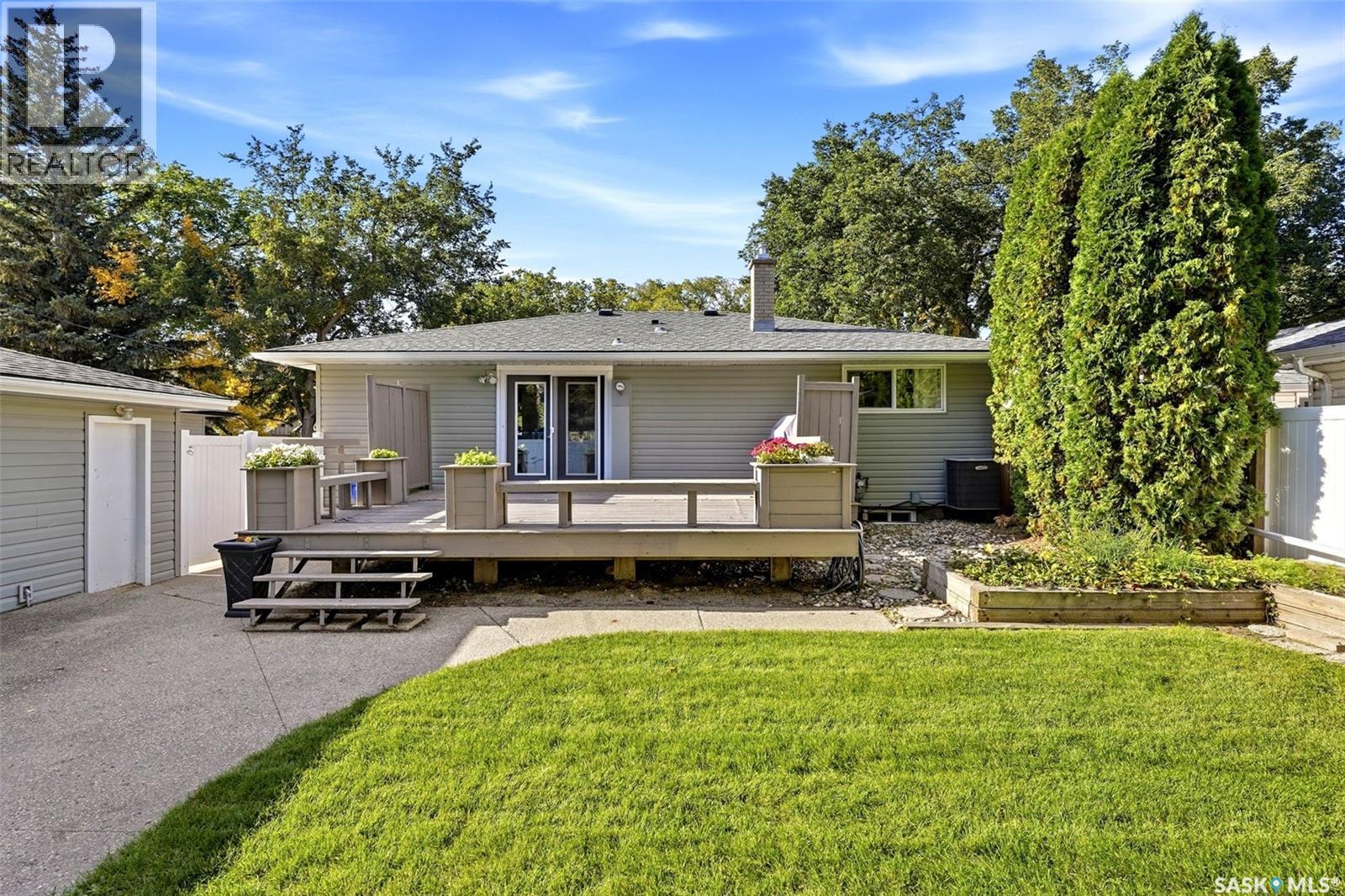 11 Dolphin Bay, Regina, Saskatchewan  S4S 3J7 - Photo 41 - SK049722
