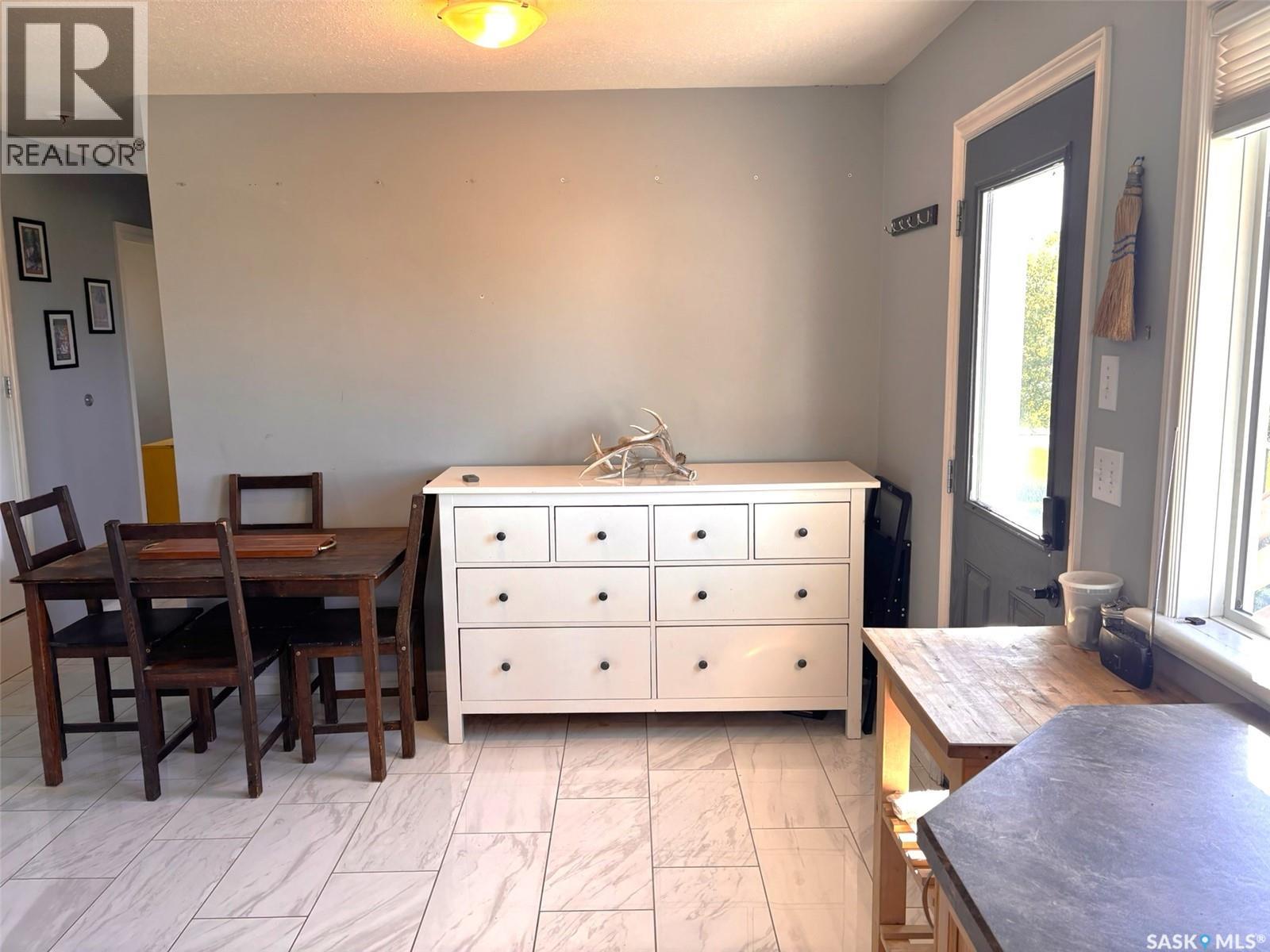 702 2nd Street, Hanley, Saskatchewan  S0G 2E0 - Photo 6 - SK049719