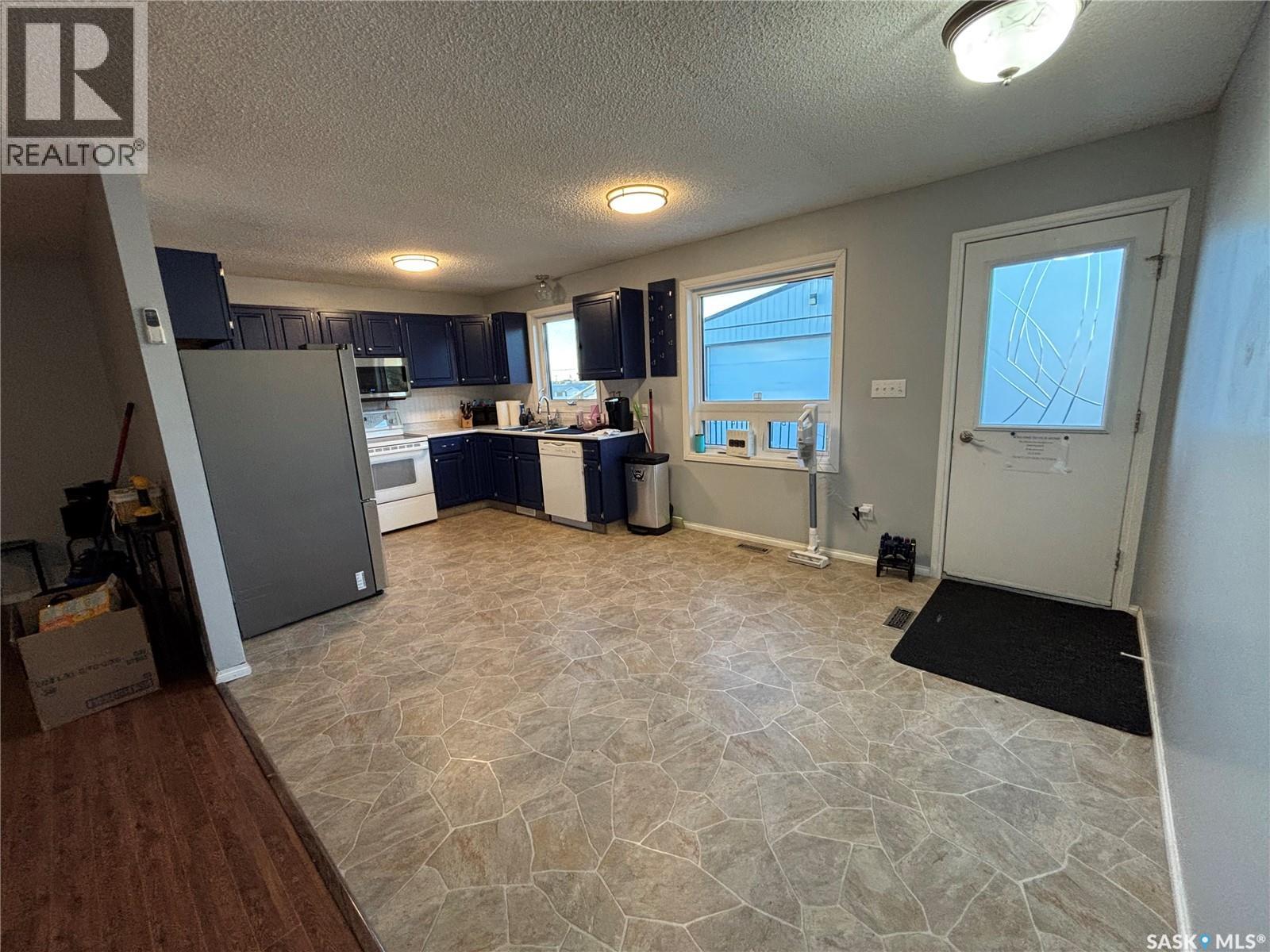 242 Lendrum Street, Melfort, Saskatchewan  S0E 1A0 - Photo 7 - SK049693
