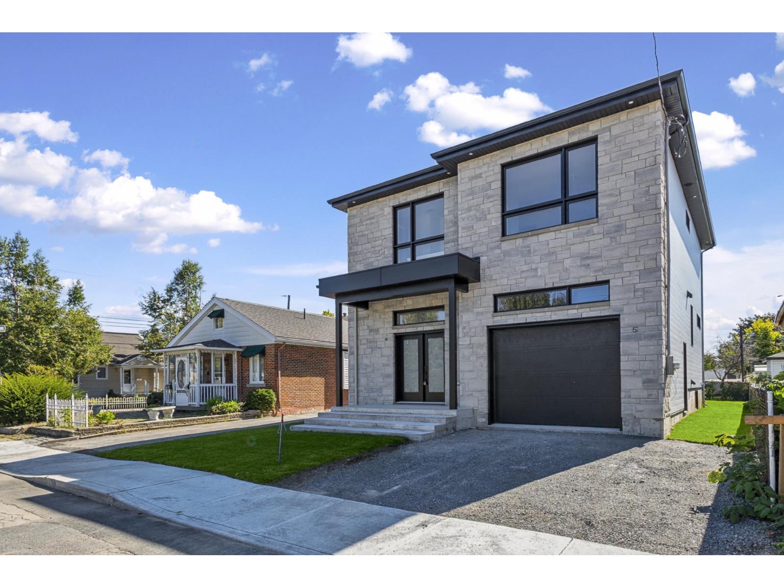 7280 Rue Jacques-Rousseau Montréal (Rivière-des-Prairies/Pointe-aux-Trembles) Quebec Canada H1E1G5 2