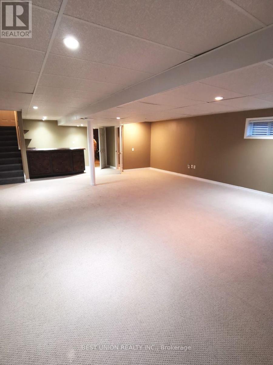 528 Activa Avenue, Kitchener, Ontario  N2E 4C2 - Photo 14 - X13835086