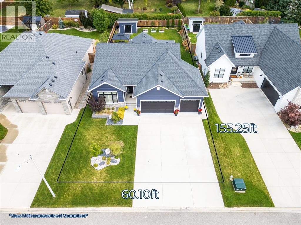 6720 LINCOLNSHIRE COURT Plympton-Wyoming Ontario Canada N0N1E0 3
