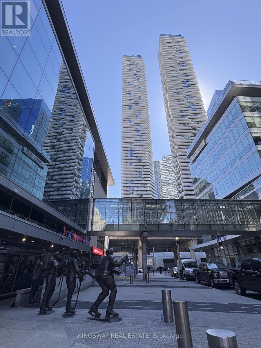 5004 - 88 Harbour Street, Toronto, Ontario  M5J 0C3 - Photo 3 - C13834852
