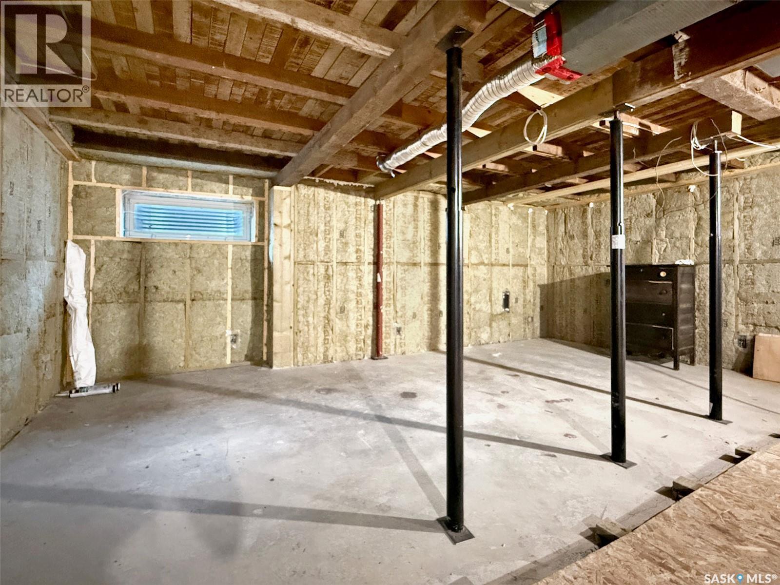 352 2nd Avenue Ne, Swift Current, Saskatchewan  S9H 2E1 - Photo 16 - SK049559